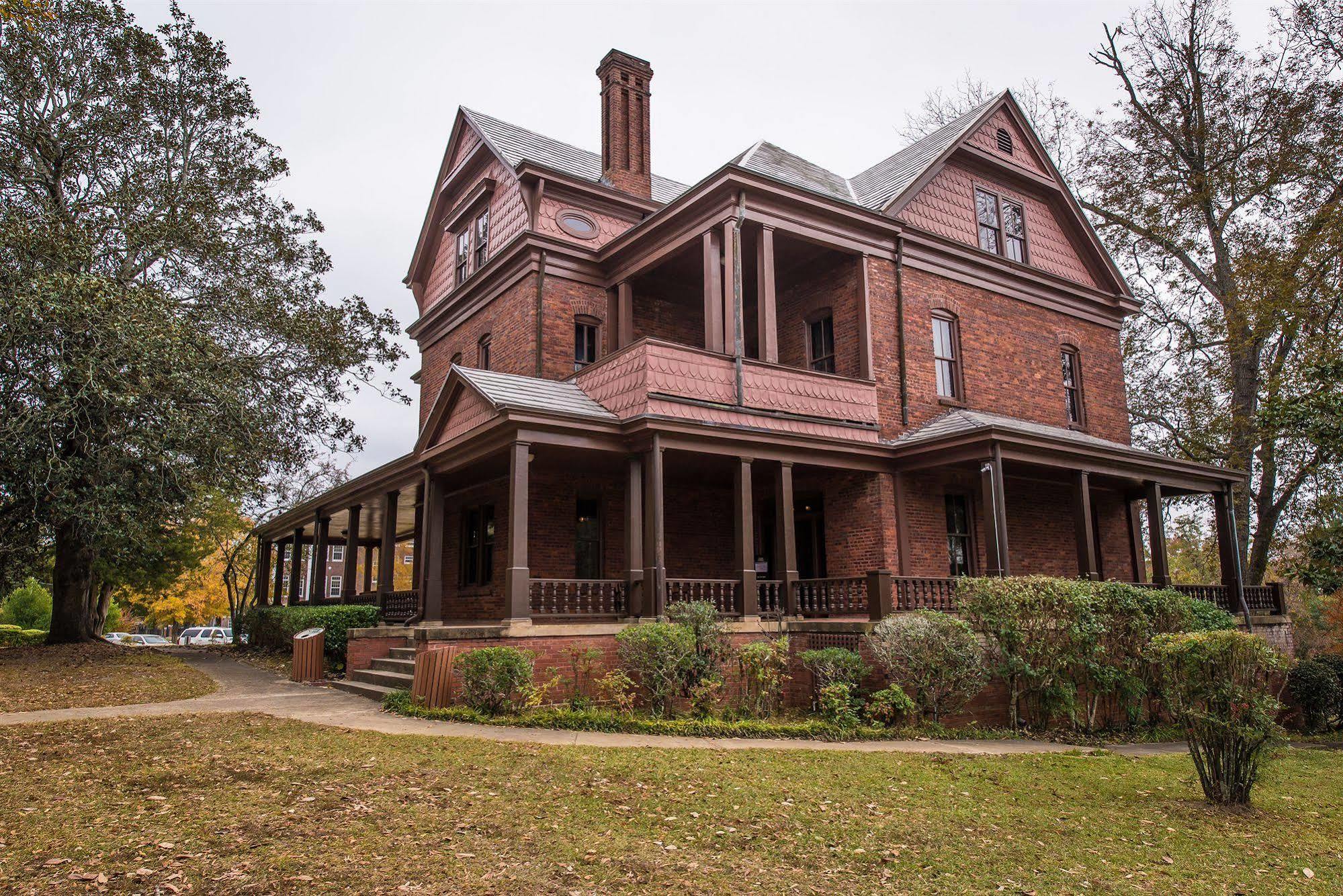 Kellogg Hotel And Conference Center Tuskegee Exterior photo